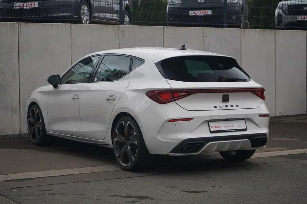 Cupra Leon 2.0 TSI DSG LED Navi SHZ Kam ACC VC 05/2023-photo-2