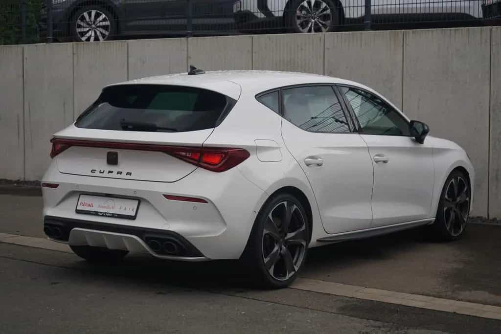 Cupra Leon 2.0 TSI DSG LED Navi SHZ Kam ACC VC 05/2023-photo-4