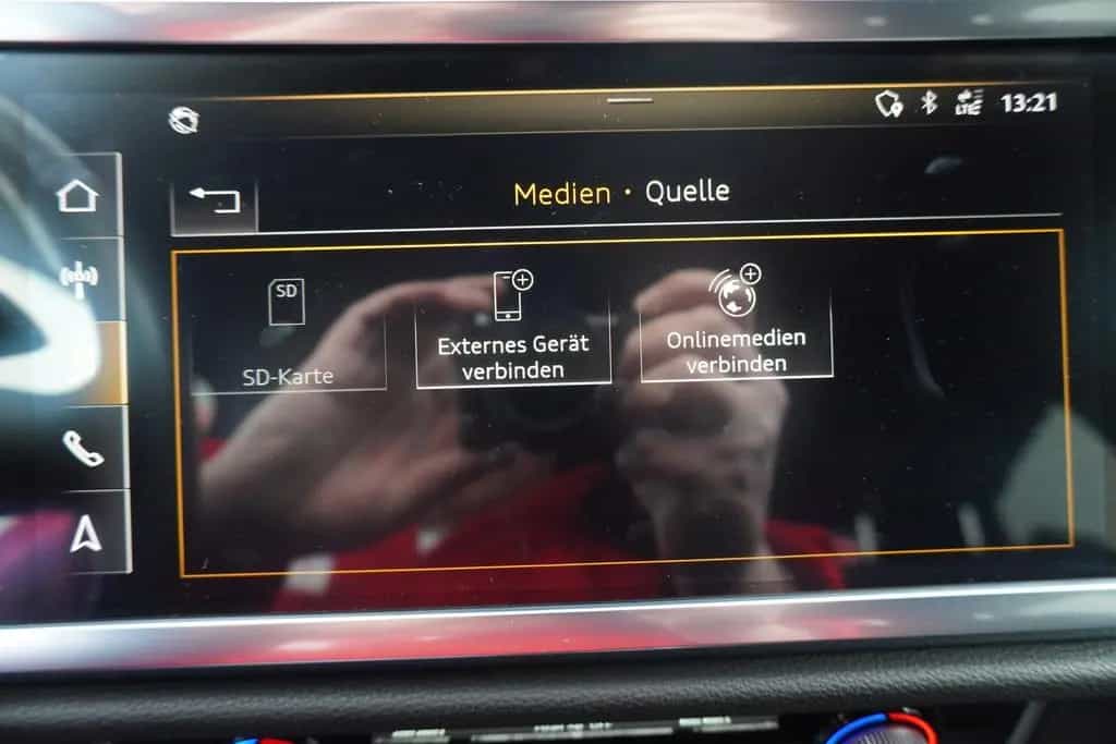 Audi Q3 Sportback 40 2.0 TDI quattro S-Line LED AHK 11/2020-photo-24