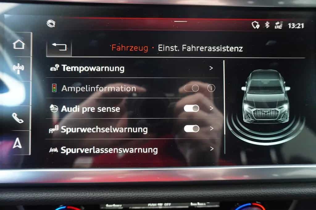 Audi Q3 Sportback 40 2.0 TDI quattro S-Line LED AHK 11/2020-photo-26