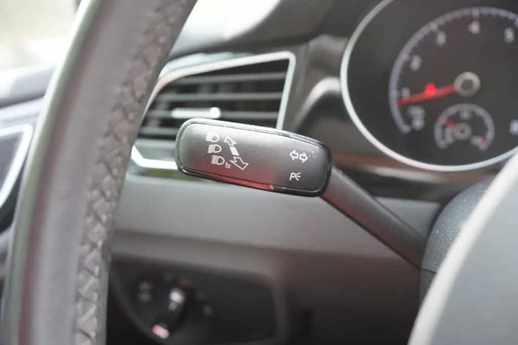 Volkswagen Golf Sportsvan 1.4 TSI DSG AAC Xenon Navi beh. F 06/2018-photo-9