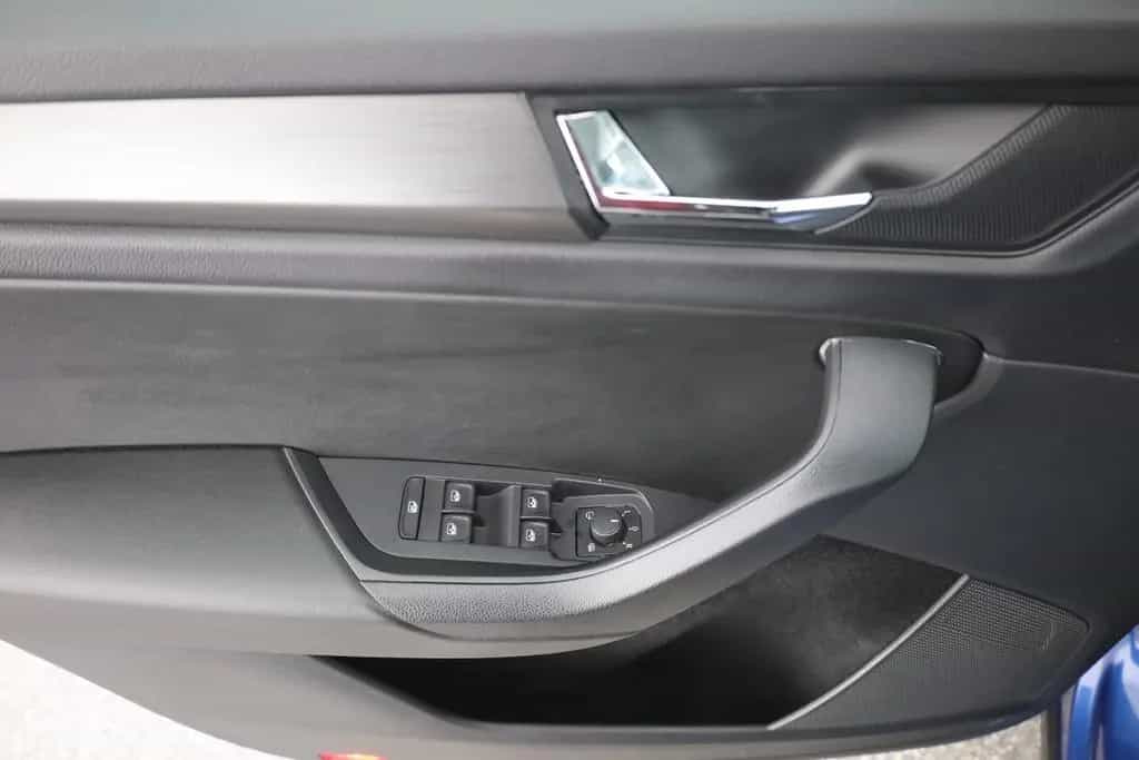 Skoda Kodiaq 1.5 TSI DSG Soleil LED Navi Sitzheizung 01/2020-photo-21
