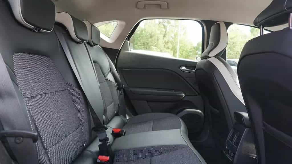 Renault Captur II 1.3 TCE Intens Kamera Navi Sitzheizung 08/2020-photo-27