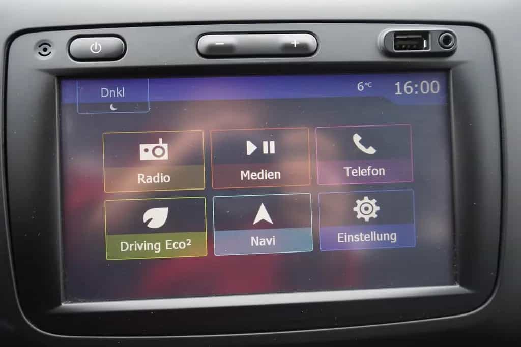 Dacia Duster II 1.2 Comfort Navi Tempomat Sitzheizung 06/2018-photo-15