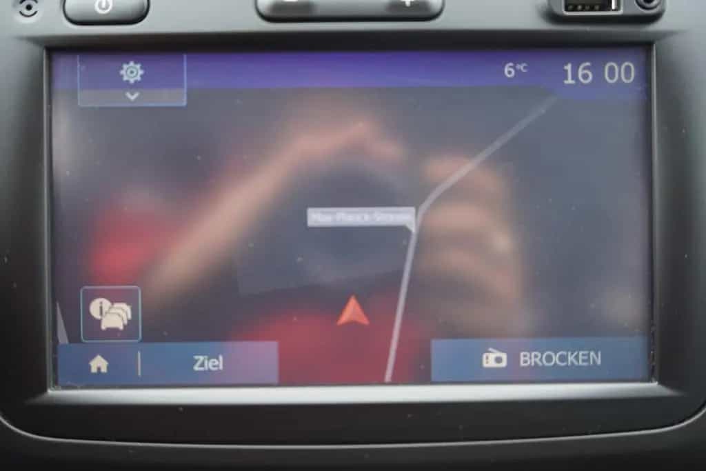 Dacia Duster II 1.2 Comfort Navi Tempomat Sitzheizung 06/2018-photo-16