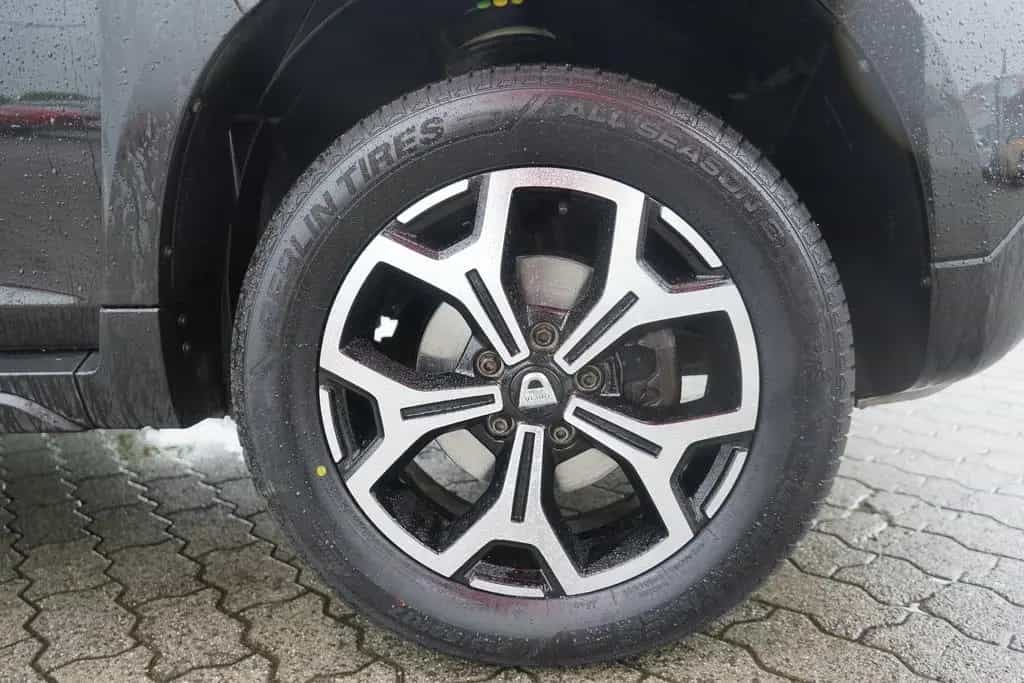 Dacia Duster II 1.2 Comfort Navi Tempomat Sitzheizung 06/2018-photo-33