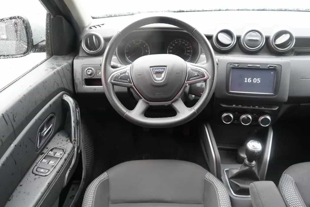 Dacia Duster II 1.2 Comfort Navi Tempomat Sitzheizung 06/2018-photo-9