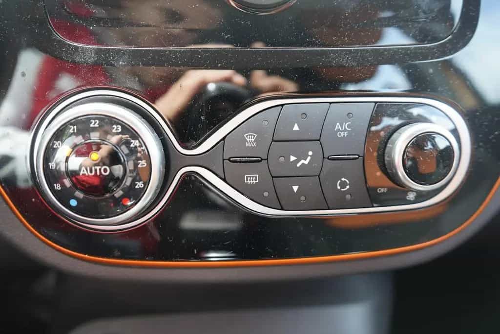 Renault Captur 1.2 TCE Experience Navi Tempomat Klima 05/2018-photo-17