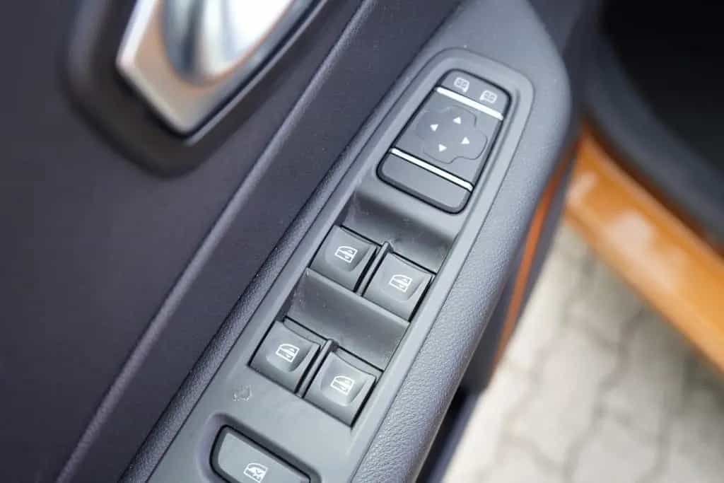 Renault Captur 1.2 TCE Experience Navi Tempomat Klima 05/2018-photo-21
