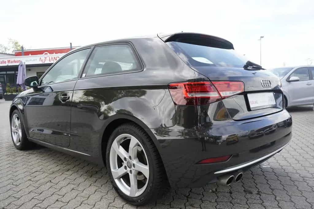 Audi A3 1.5 TSI S tronic sport NAVI SHZ AAC PDC Xenon 07/2017-photo-4