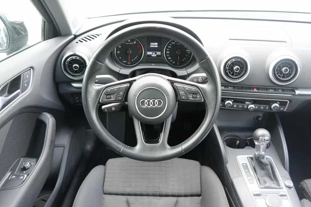 Audi A3 1.5 TSI S tronic sport NAVI SHZ AAC PDC Xenon 07/2017-photo-8