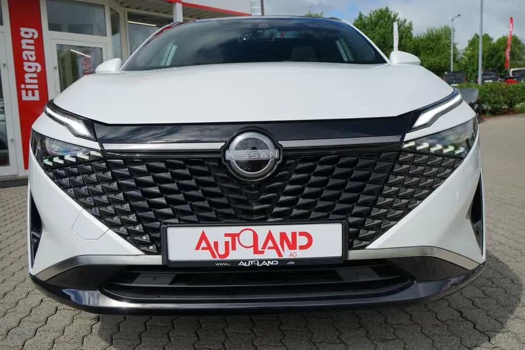 Nissan Qashqai 1.3 DIG-T Aut. LED ACC Navi 360° 12/2024-photo-12