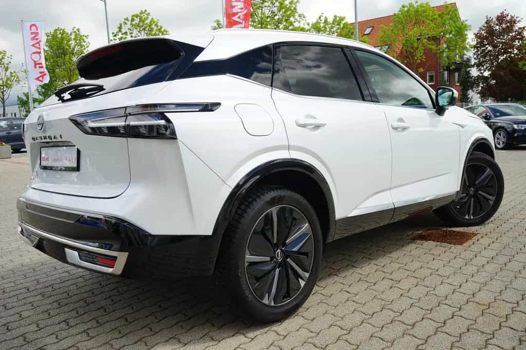 Nissan Qashqai 1.3 DIG-T Aut. LED ACC Navi 360° 12/2024-photo-13