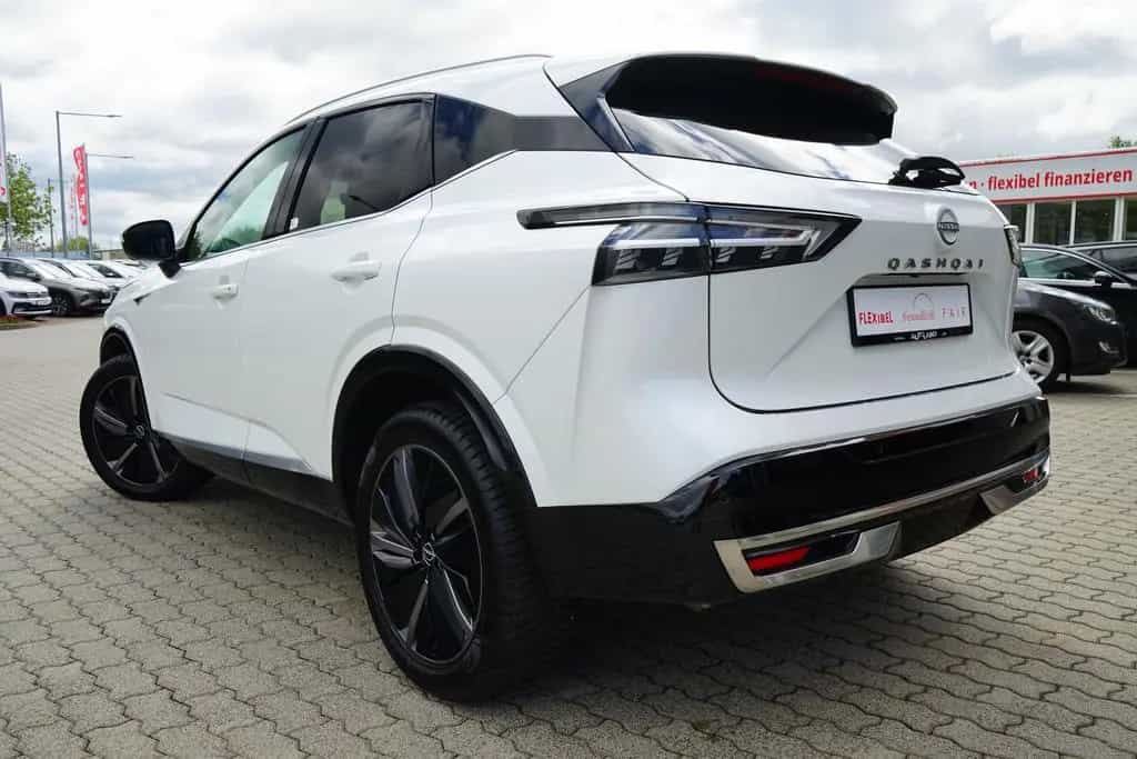 Nissan Qashqai 1.3 DIG-T Aut. LED ACC Navi 360° 12/2024-photo-14