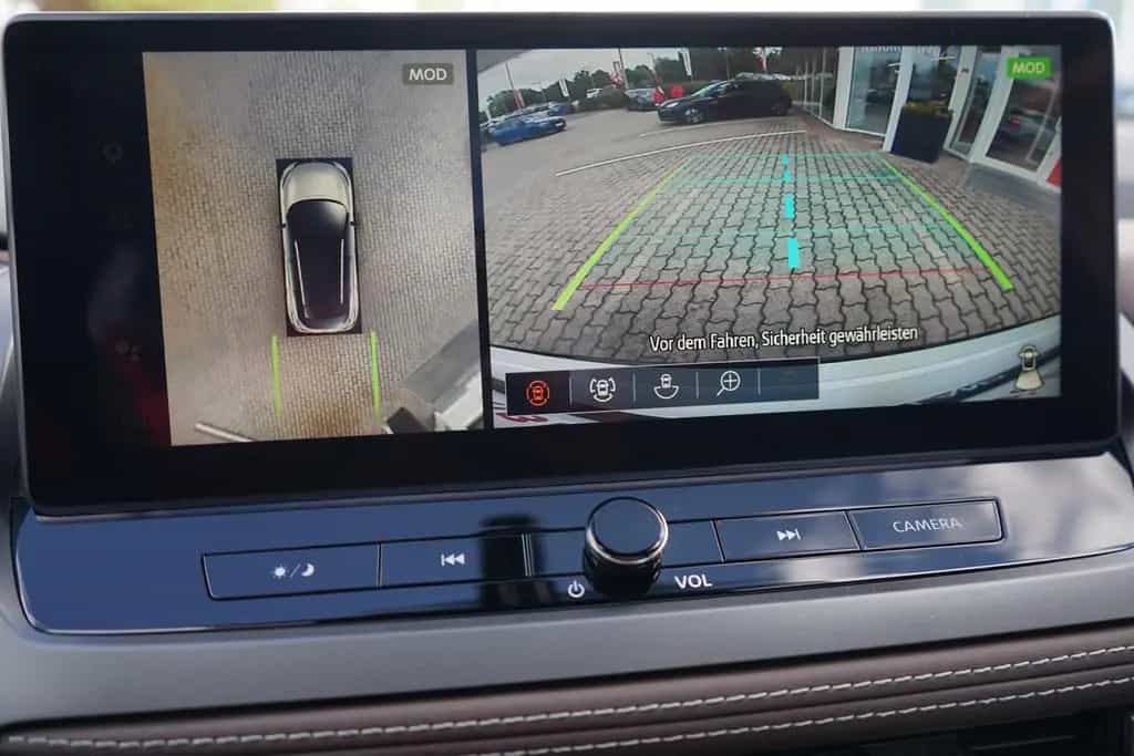 Nissan Qashqai 1.3 DIG-T Aut. LED ACC Navi 360° 12/2024-photo-29