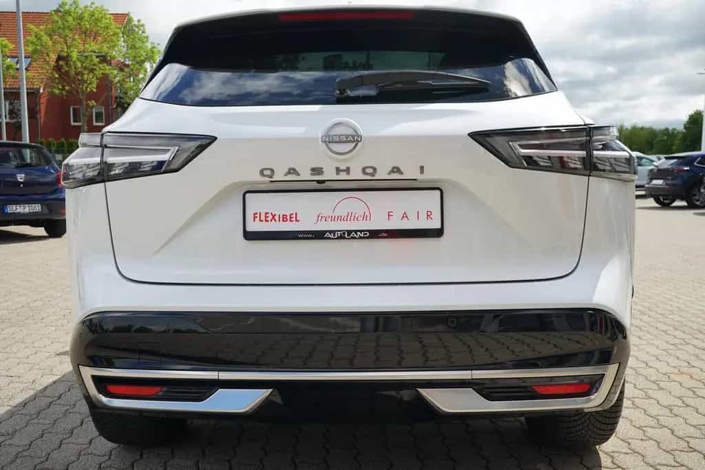 Nissan Qashqai 1.3 DIG-T Aut. LED ACC Navi 360° 12/2024-photo-6