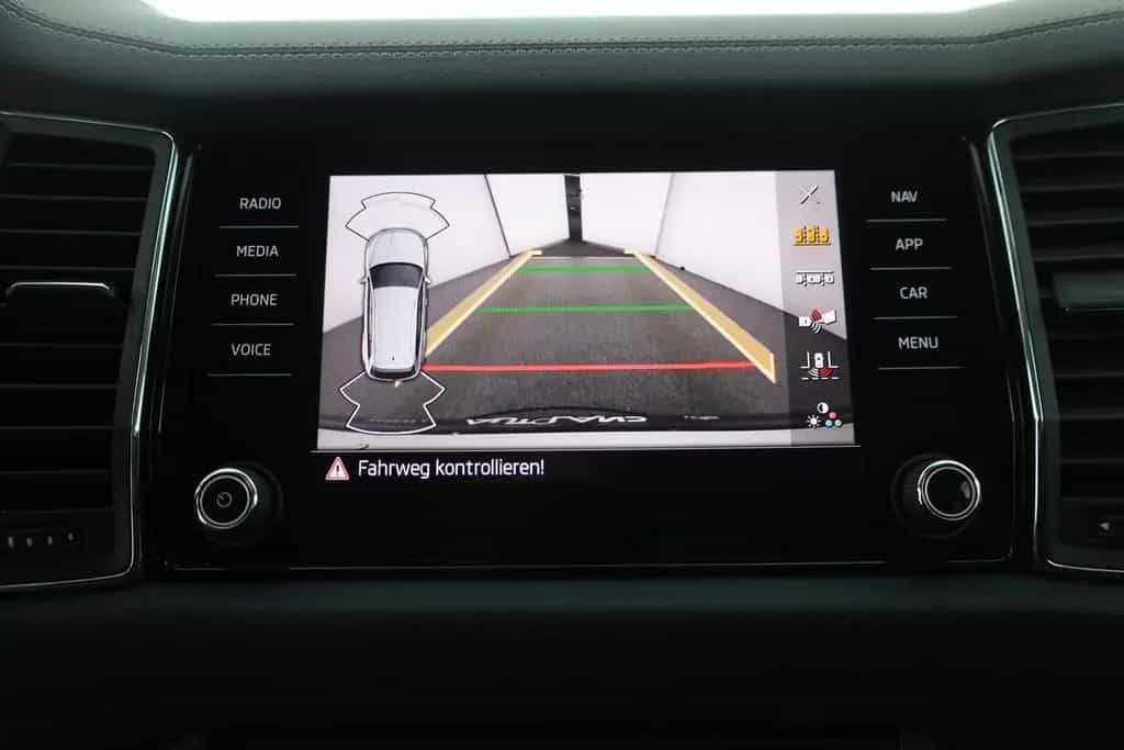 Skoda Kodiaq 2.0 TSI DSG 4x4 Tour Standheizung ACC LED 06/2022-photo-26