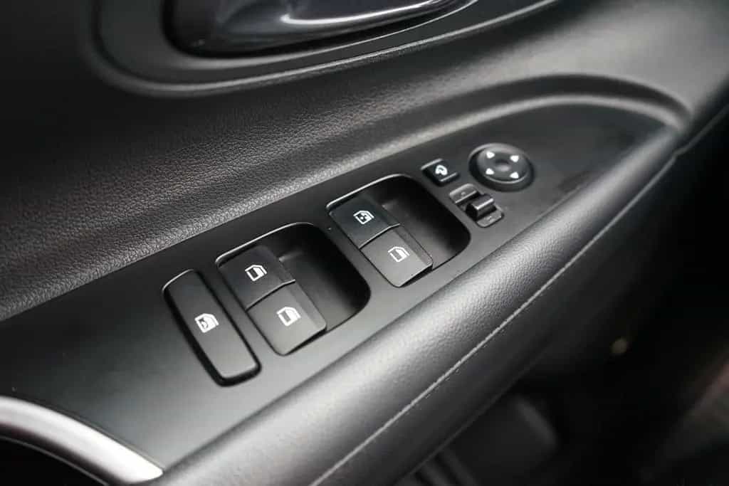 Hyundai BAYON 1.0 T-GDI Select 2WD Navi B&O Bose Kamera 02/2022-photo-27