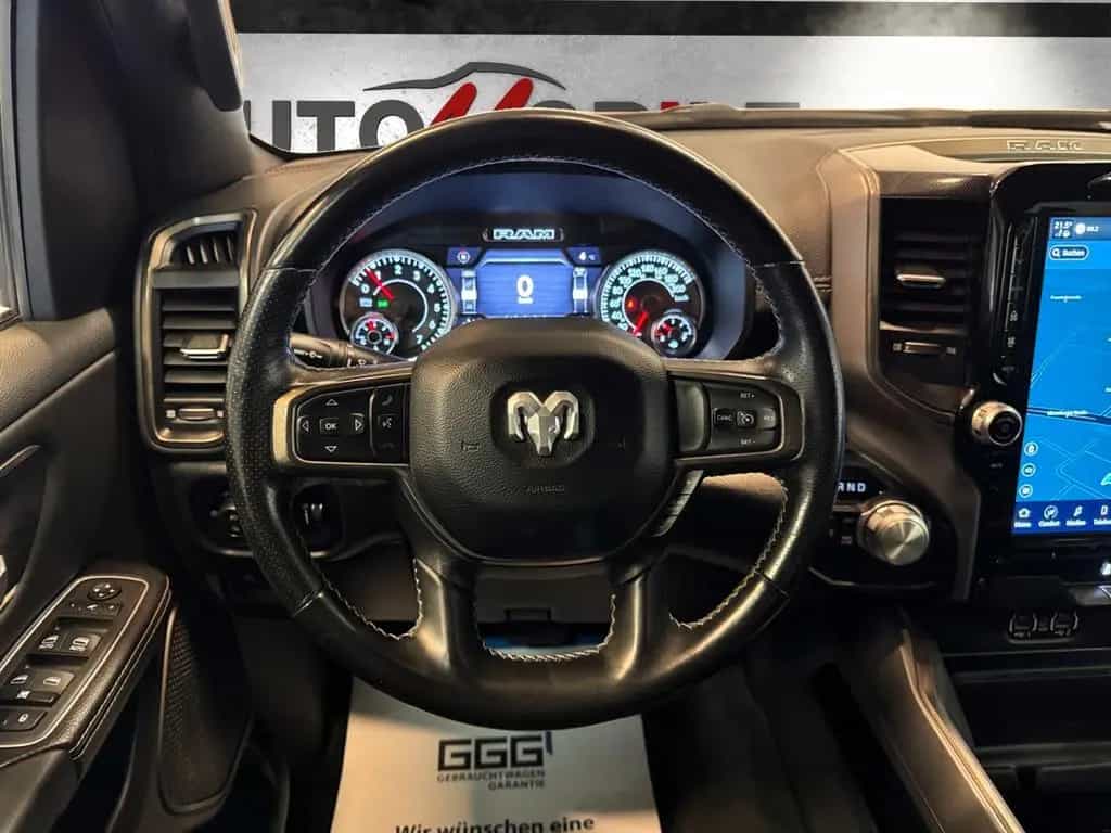 Dodge RAM 1500 5.7 Punisher Edit. / 4x4 / LED / 12" DP 07/2022-photo-17