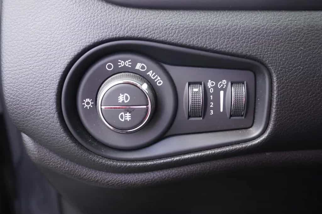 Jeep Renegade 1.3 T-GDI AT Navi Lenkradheizung PDC 04/2021-photo-15