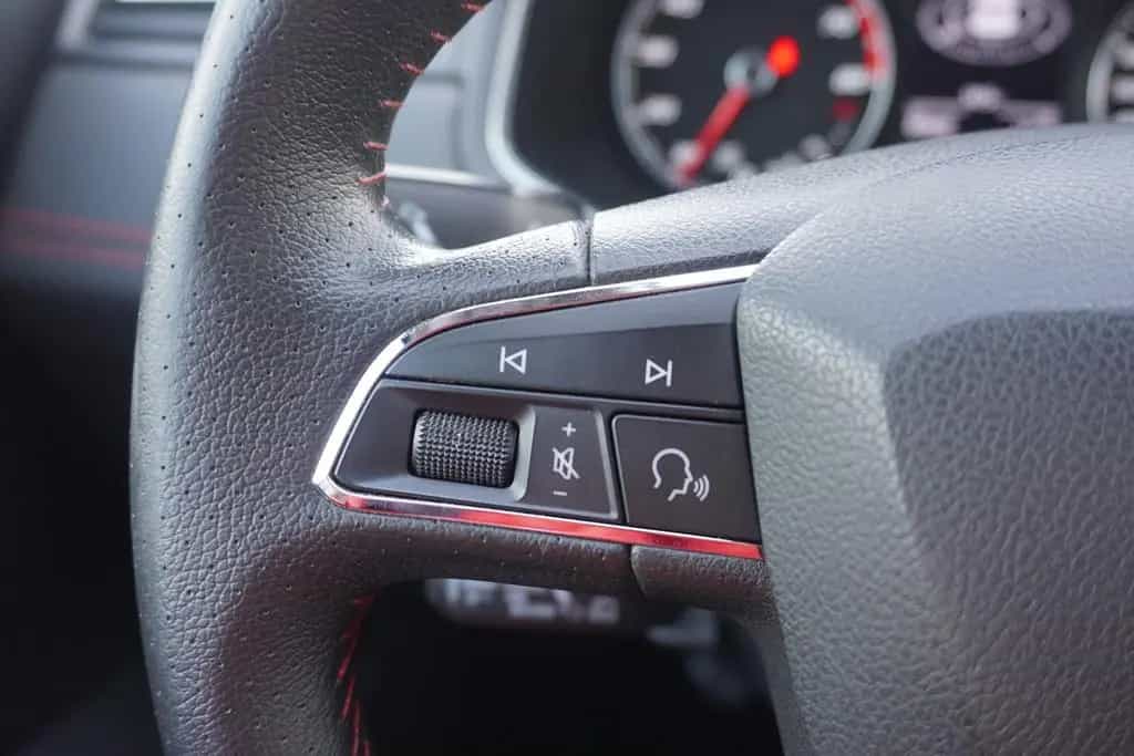 Seat Ibiza 1.5 FR LED Navi ACC Sitzheizung Kamera DAB 03/2018-photo-28