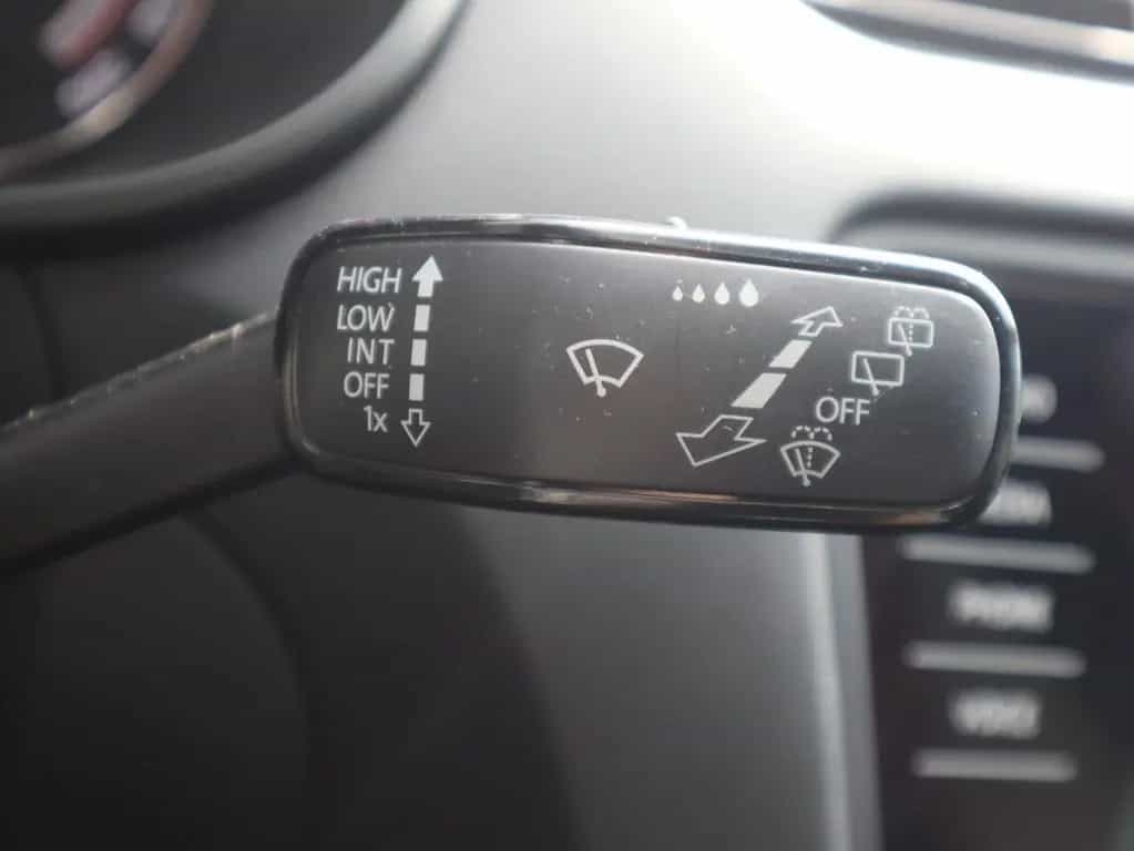 Skoda Octavia 2.0 TSI DSG RS LED Navi Tempomat AHK 03/2018-photo-26