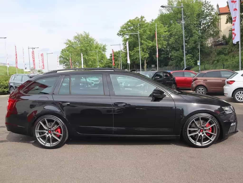 Skoda Octavia 2.0 TSI DSG RS LED Navi Tempomat AHK 03/2018-photo-6