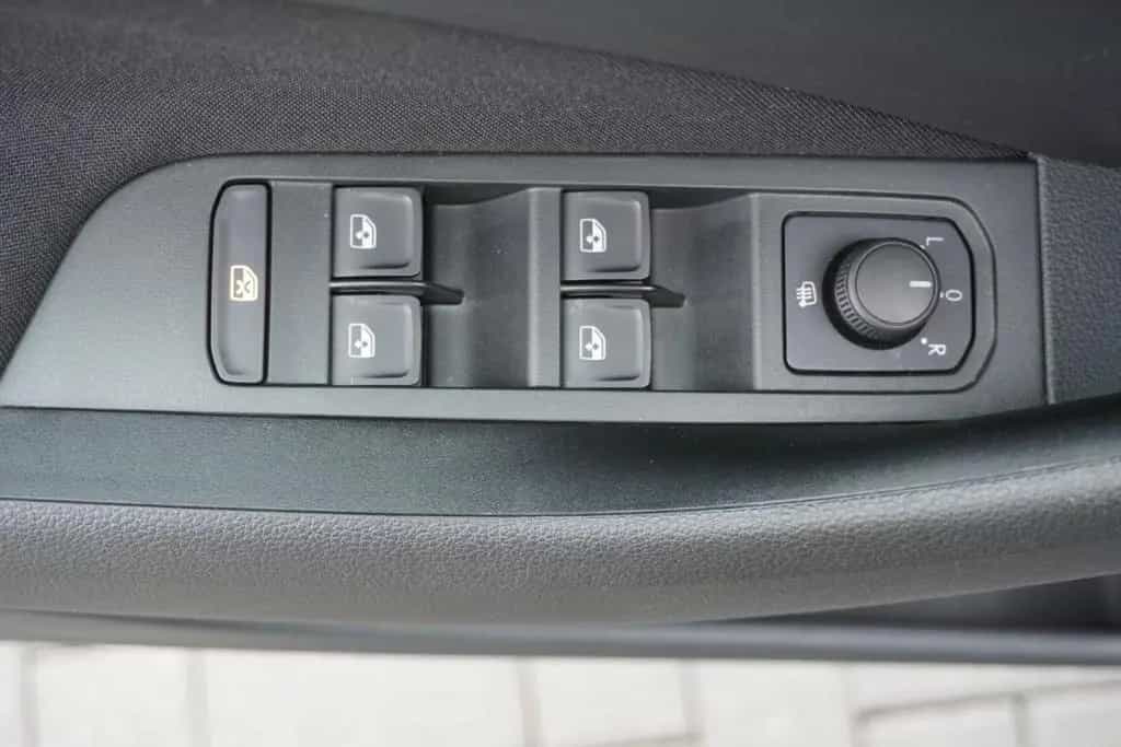 Skoda Scala 1.5 16V TSI Monte Carlo Panorama Kamera 05/2023-photo-27