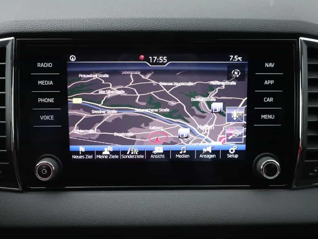 Skoda Karoq 1.5 TSI DSG Style LED Navi Tempomat PDC 12/2018-photo-17