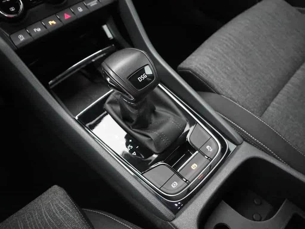 Skoda Karoq 1.5 TSI DSG Style LED Navi Tempomat PDC 12/2018-photo-20