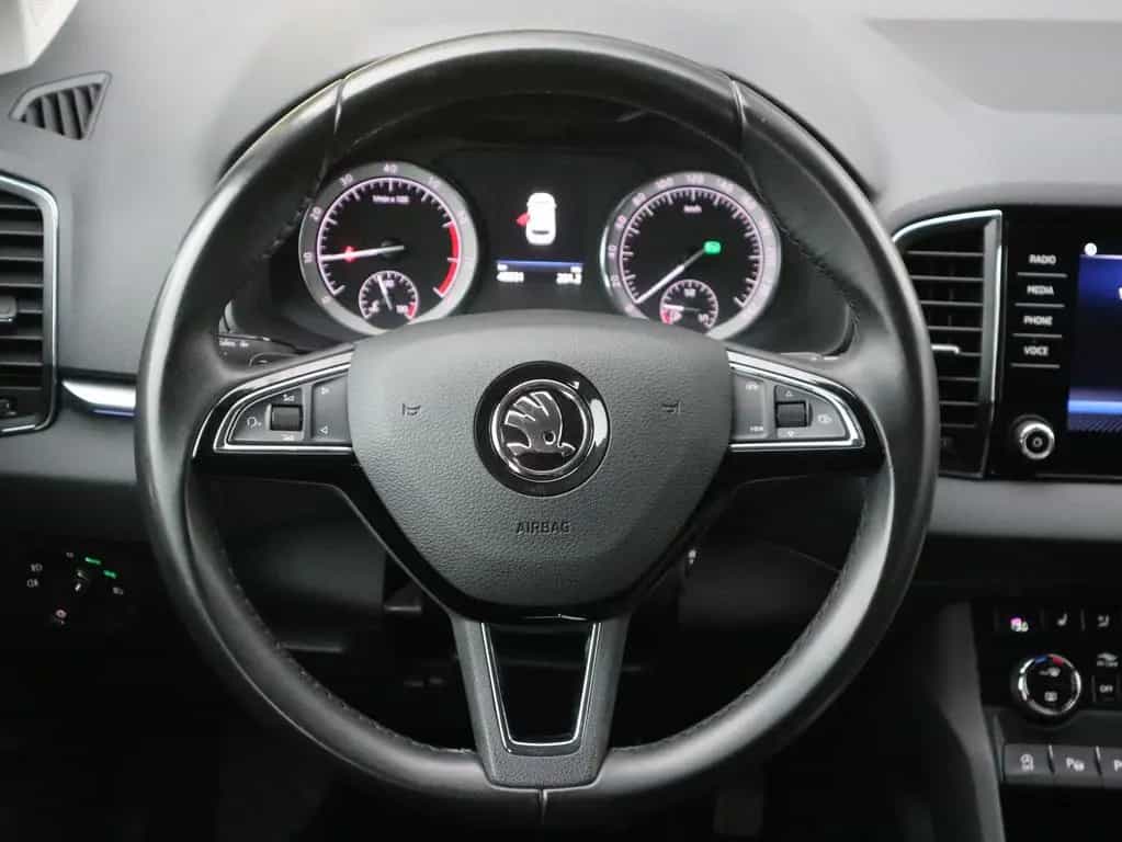 Skoda Karoq 1.5 TSI DSG Style LED Navi Tempomat PDC 12/2018-photo-21