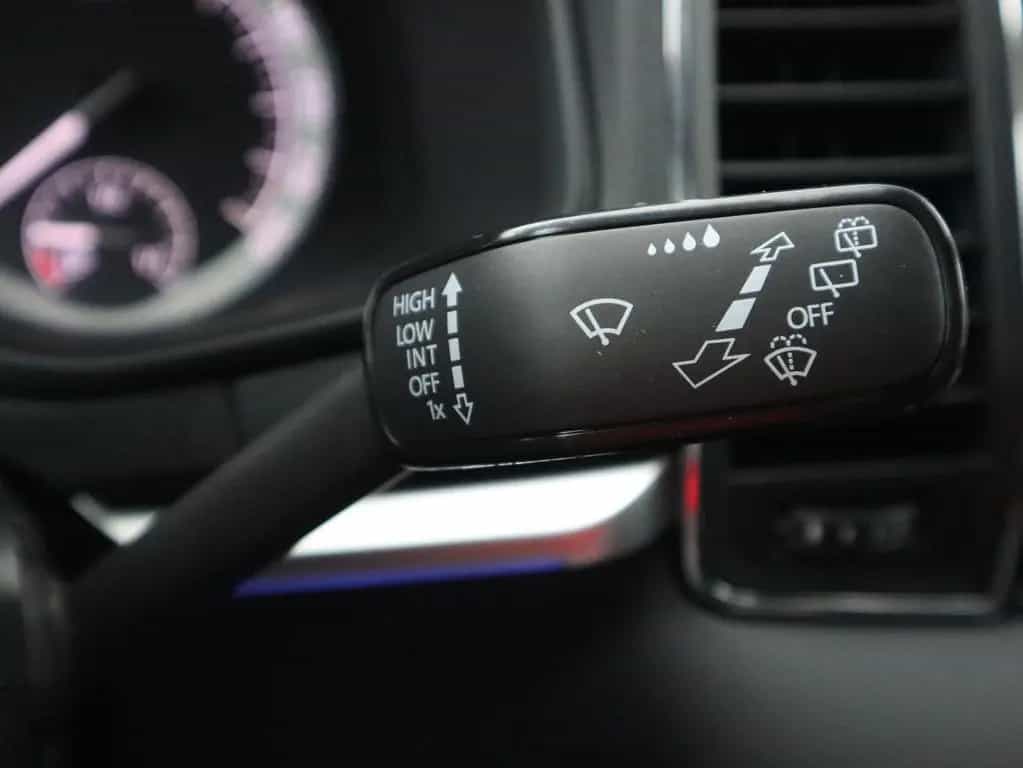 Skoda Karoq 1.5 TSI DSG Style LED Navi Tempomat PDC 12/2018-photo-27