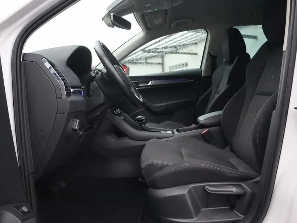 Skoda Karoq 1.5 TSI DSG Style LED Navi Tempomat PDC 12/2018-photo-29