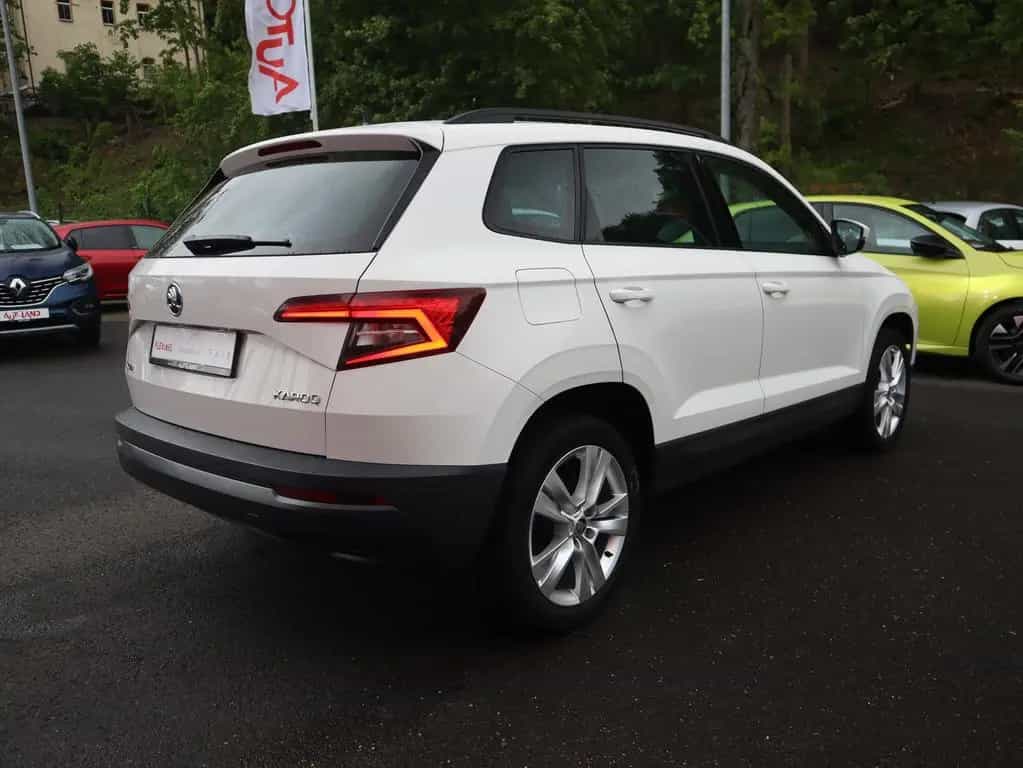 Skoda Karoq 1.5 TSI DSG Style LED Navi Tempomat PDC 12/2018-photo-5