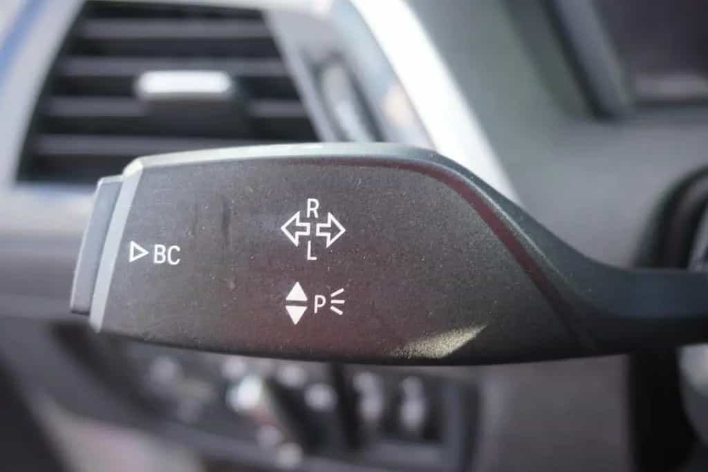 BMW 118 i Advantage Aut. LED Navi Sitzheizung Klima 06/2019-photo-16