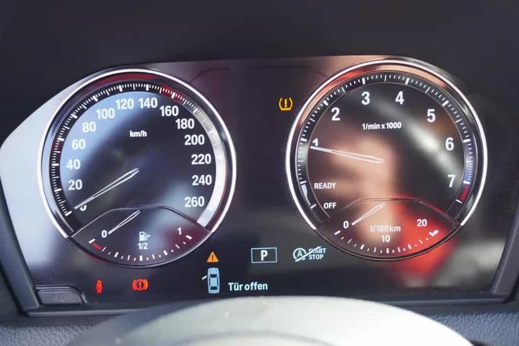 BMW 118 i Advantage Aut. LED Navi Sitzheizung Klima 06/2019-photo-20