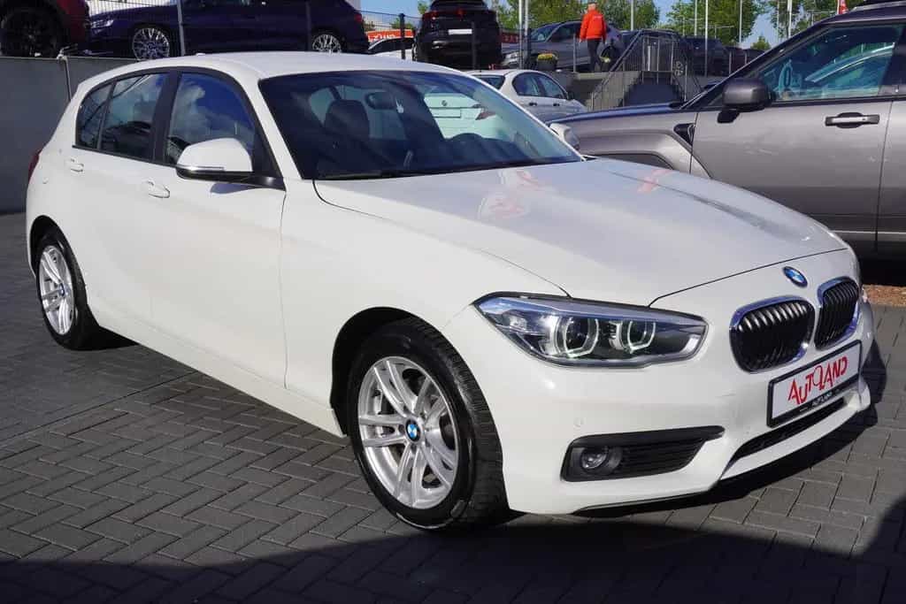 BMW 118 i Advantage Aut. LED Navi Sitzheizung Klima 06/2019-photo-5