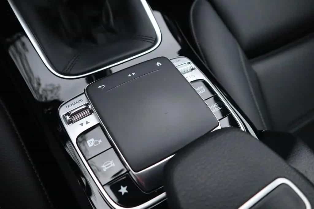 Mercedes-Benz A 200 A200 AMG Line LED Navi Tempomat Sitzheizung DAB 11/2018-photo-18