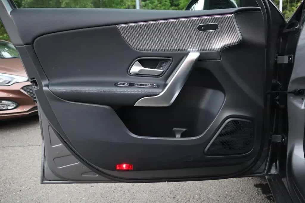 Mercedes-Benz A 200 A200 AMG Line LED Navi Tempomat Sitzheizung DAB 11/2018-photo-26