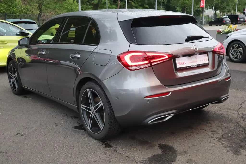 Mercedes-Benz A 200 A200 AMG Line LED Navi Tempomat Sitzheizung DAB 11/2018-photo-3
