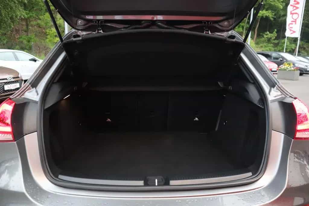 Mercedes-Benz A 200 A200 AMG Line LED Navi Tempomat Sitzheizung DAB 11/2018-photo-31