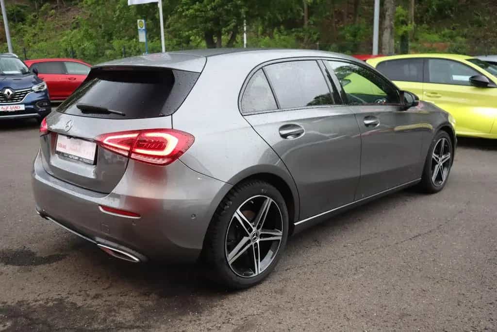 Mercedes-Benz A 200 A200 AMG Line LED Navi Tempomat Sitzheizung DAB 11/2018-photo-5