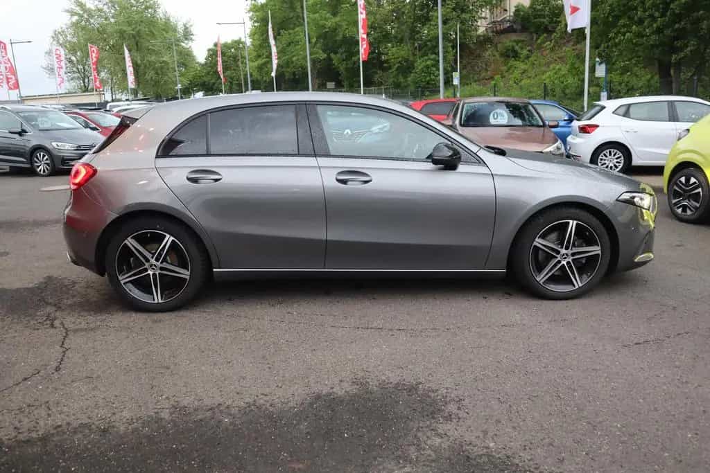 Mercedes-Benz A 200 A200 AMG Line LED Navi Tempomat Sitzheizung DAB 11/2018-photo-6