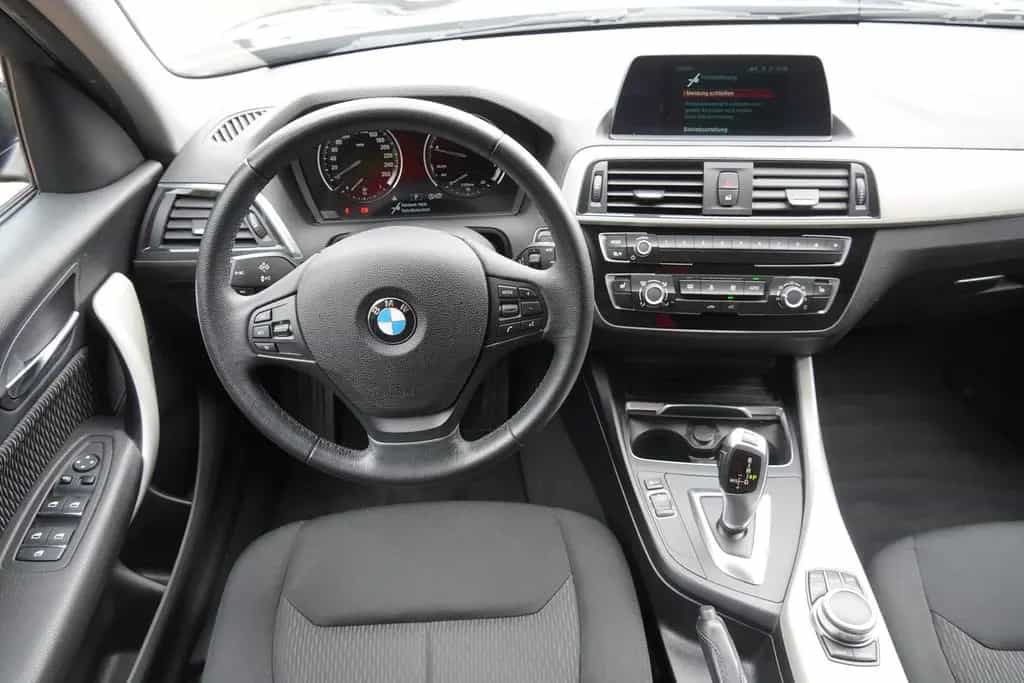 BMW 1 Series 118i Edition Sport Line Shadow LED Navi Tempomat 06/2018-photo-13