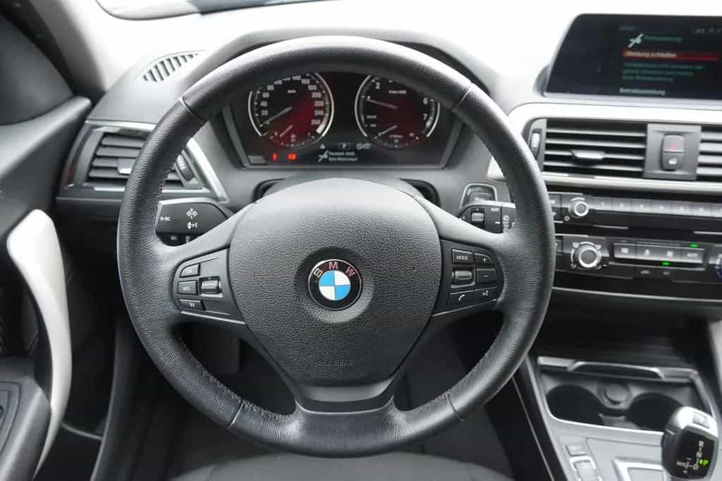 BMW 1 Series 118i Edition Sport Line Shadow LED Navi Tempomat 06/2018-photo-14