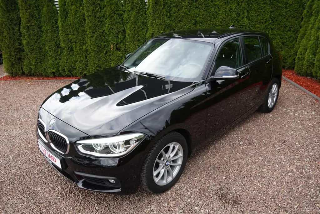 BMW 1 Series 118i Edition Sport Line Shadow LED Navi Tempomat 06/2018-photo-2