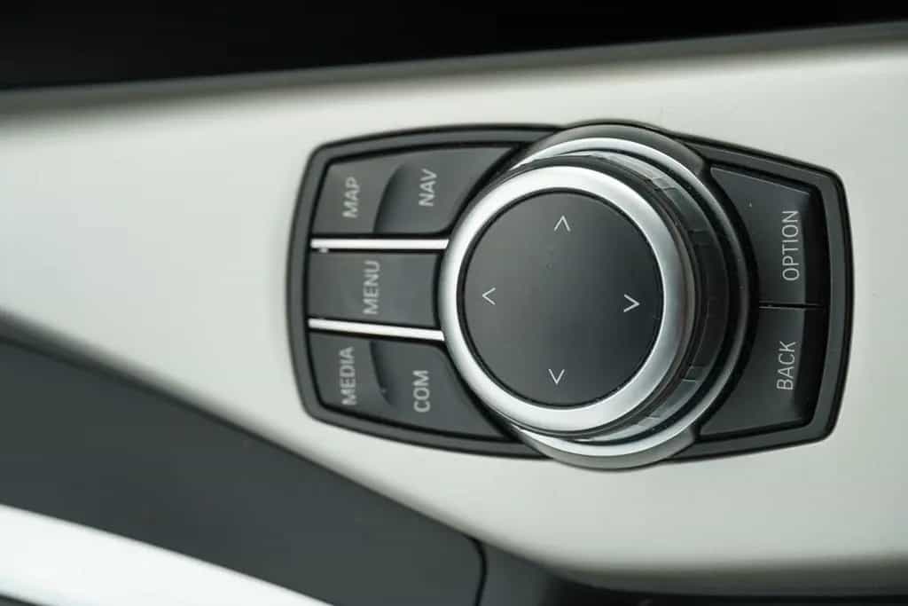 BMW 1 Series 118i Edition Sport Line Shadow LED Navi Tempomat 06/2018-photo-22