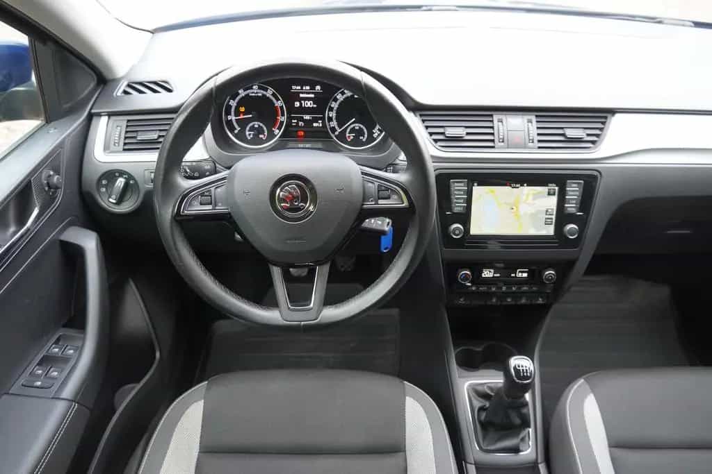 Skoda Rapid Spaceback 1.0 TSI Bi-Xenon Navi SmartLink 03/2018-photo-13
