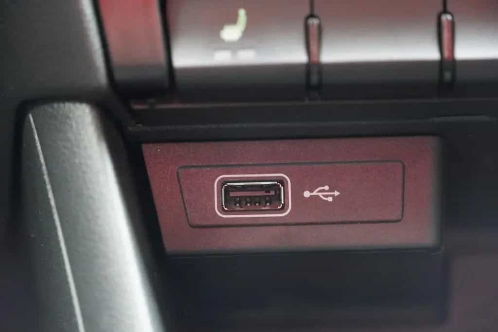 Skoda Rapid Spaceback 1.0 TSI Bi-Xenon Navi SmartLink 03/2018-photo-22
