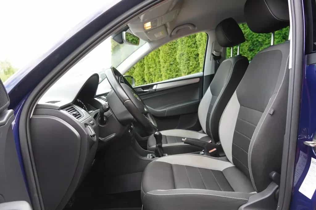 Skoda Rapid Spaceback 1.0 TSI Bi-Xenon Navi SmartLink 03/2018-photo-24